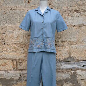 Alfred Dunner Blue Embroidered Pantsuit Vintage